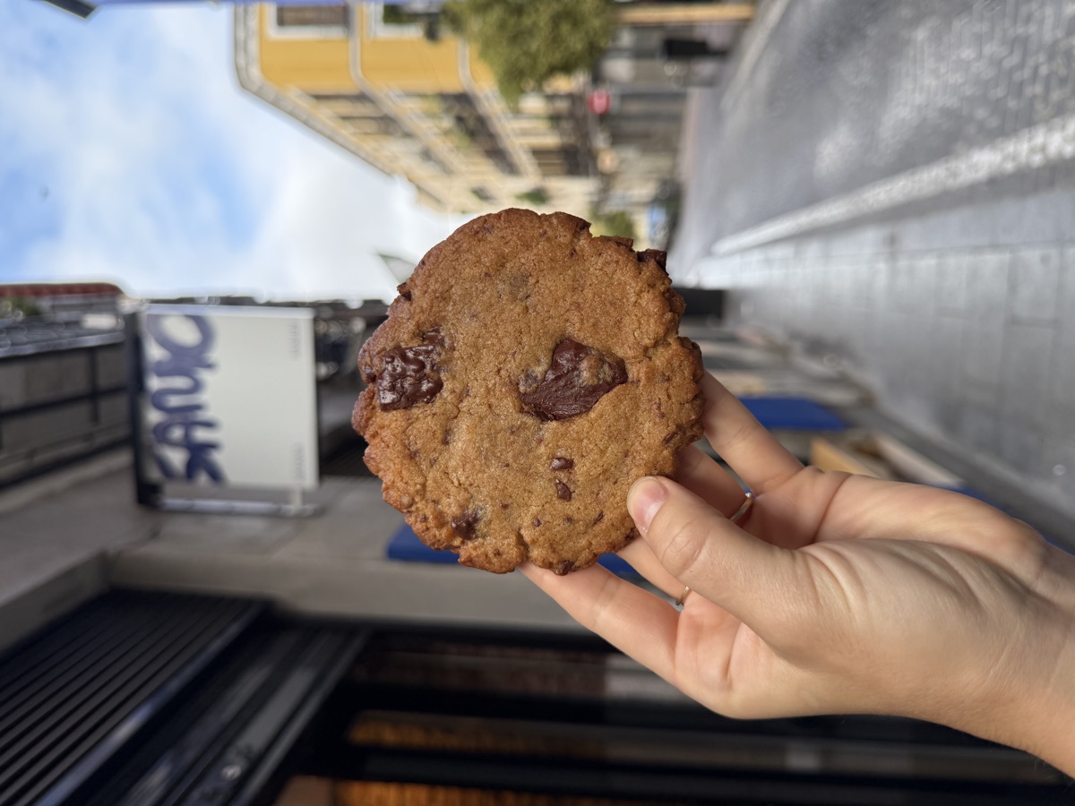 Handmade bakery cookie at Santo Bakehouse Malasaña